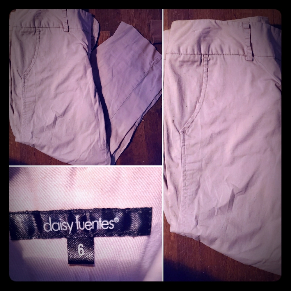 Like New Daisy Fuentes Capris